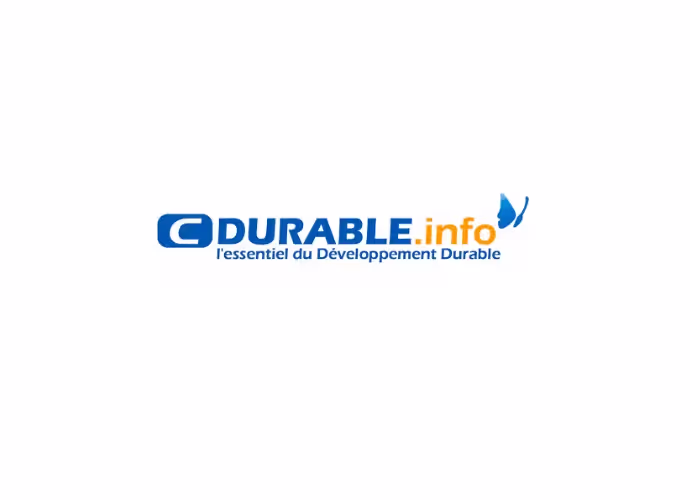Logo bleu et orange du site CDURABLE.info, « l'essentiel du Développement Durable », avec un papillon bleu