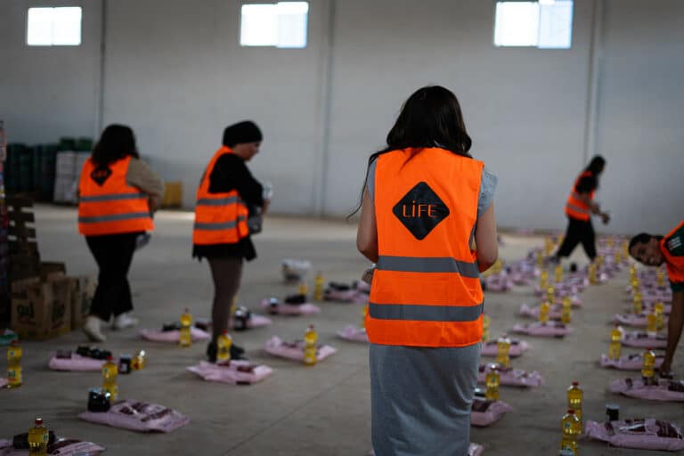 l'engagement citoyen chez les jeunes dans l'humanitaire