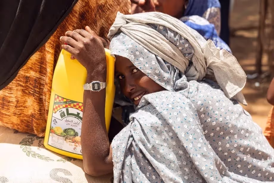 Femme éthiopienne distribution alimentaire LIFE