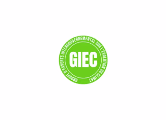 Logo vert et rond du GIEC, Groupe d'experts intergouvernemental sur l'évolution du climat, sur fond blanc